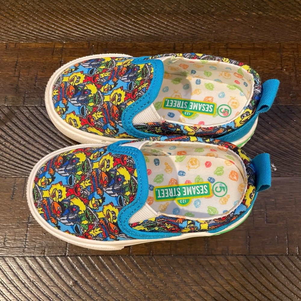 Kids Slip-On Canvas Shoes in Multicolor and Blue - Picture 2 of 5